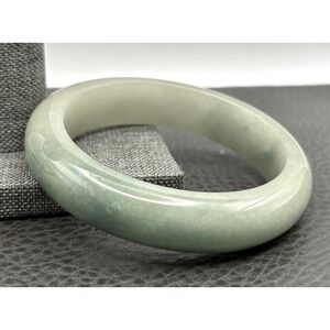 Green Jadeite Bangle Bracelet - Elegant Green Jade Bracelet